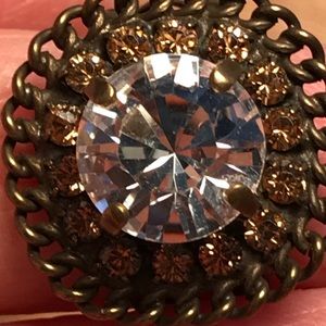 Sorrelli Ring- Gold and Clear- simple and fun!!